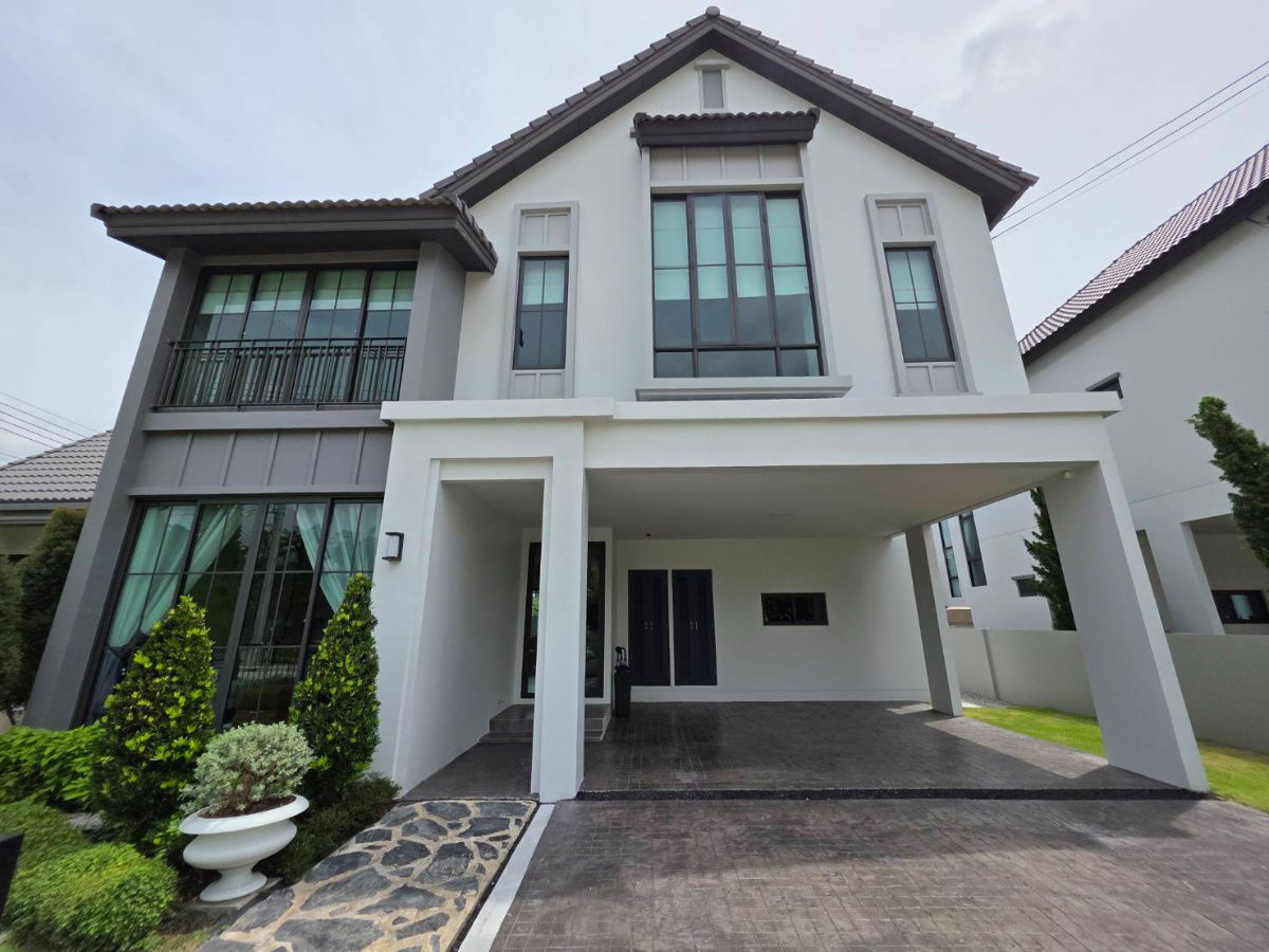 รูป บ้านเดี่ยวทำเลกรุงเทพกรีฑา แปลงมุม ที่ดินใหญ่ ติดสวน หลังสุดท้าย !!!  - รูปที่ 5/6