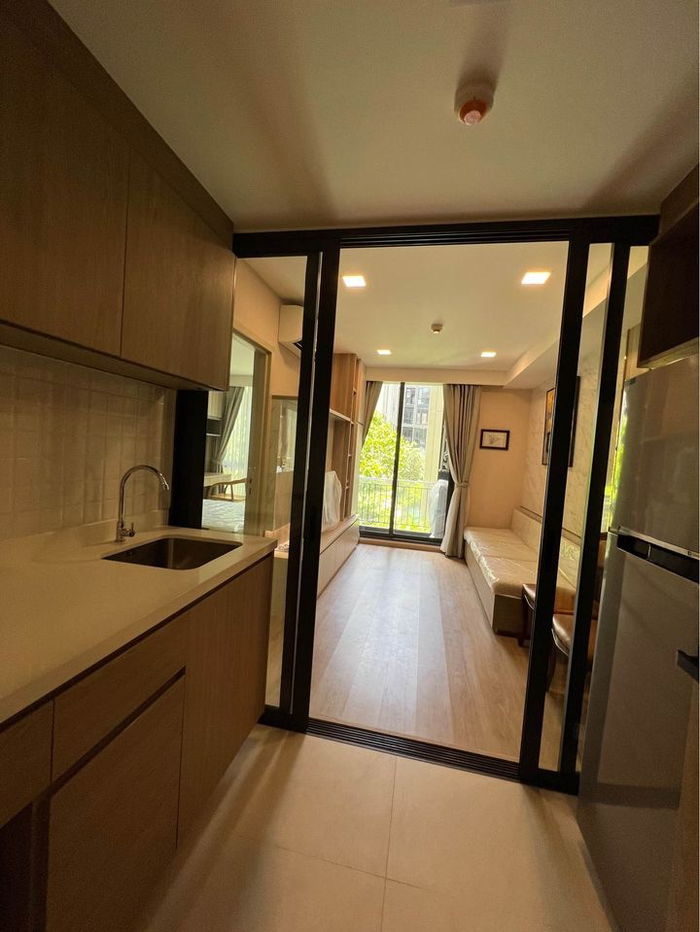 picture The Nest Chula Samyan【𝐑𝐄𝐍𝐓】🔥This room is irresistibly cute. Decorated with sweet, simple touches, and cute details.🔥  Contact Line ID: @hacondo - 9/10