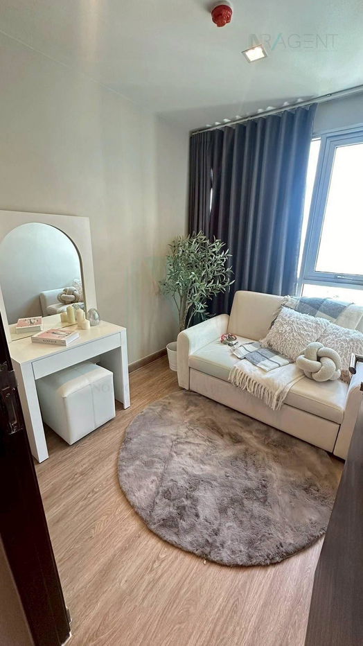 รูป ขายคอนโด ริทึ่ม สาทร อาคาร 1 ชั้น 38 3 ห้องนอน ขนาด 85 ตรม ใกล้ สะพานตากสิน - รูปที่ 2/8