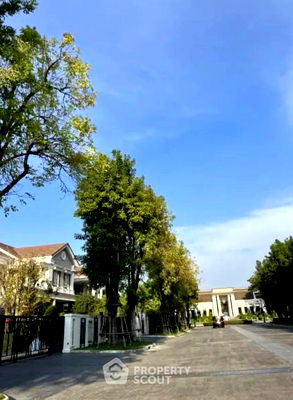 Houses for rent : 4-BR House at Narasiri Bangna close to Suvarnabhumi Airport (ID 2234509)
