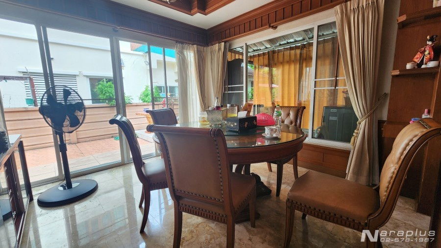 รูป 68070948 : ขายบ้านเดี่ยว 2 ชั้น Built-in ทั้งหลัง ขนาด 4 ห้องนอน บนที่ดิน 84.3 ตารางวา หมู่บ้านลัดดารมย์ วัชรพล-สุขาภิบาล 5 - รูปที่ 10/23