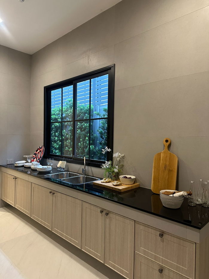 picture ✨ Luxury Fully-Furnished Home 5 Bedroom 6 Bathroom 6Parking*   Special Price 130 MB* - 9/36
