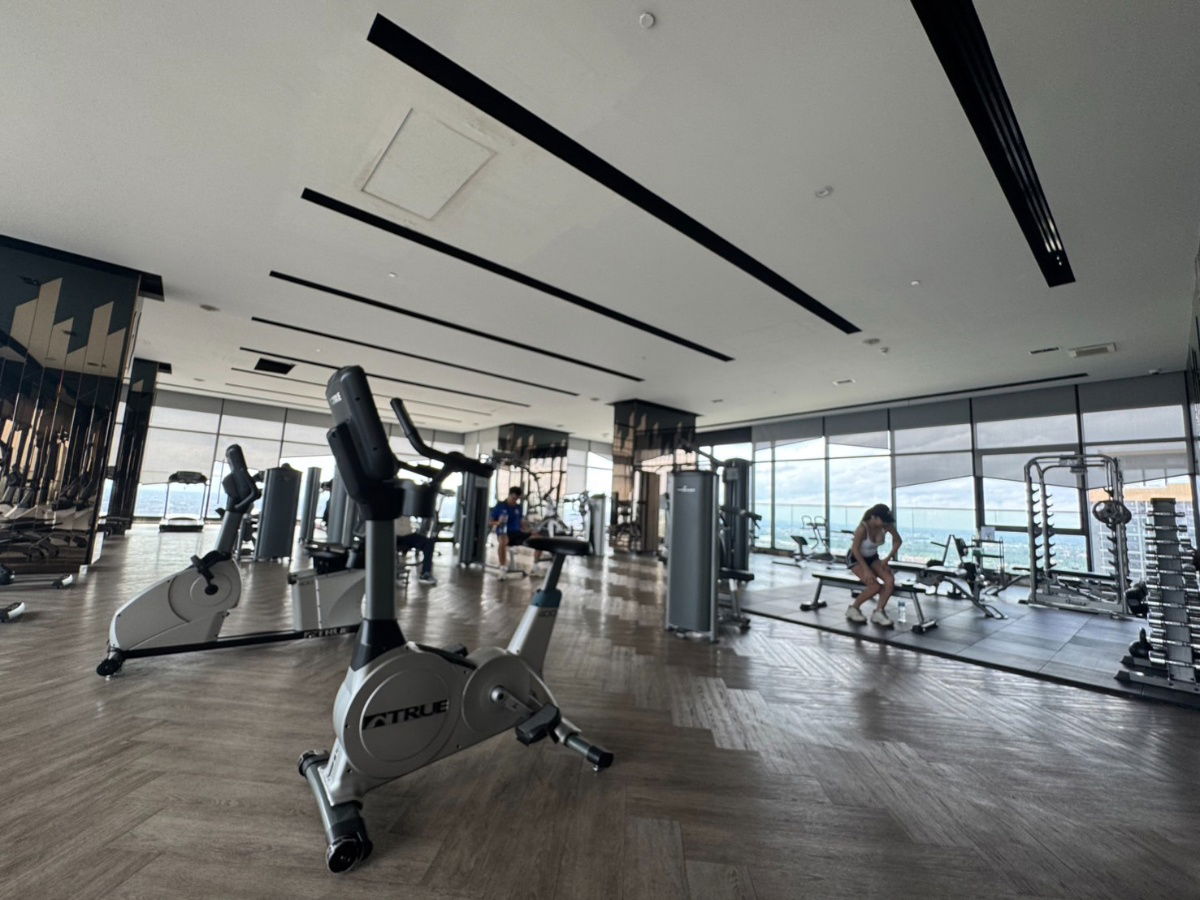 picture For rent !! The Politan Rive**11K. per month**  30 sq.m.  1Bed 1Bath  43rd Floor - 10/11