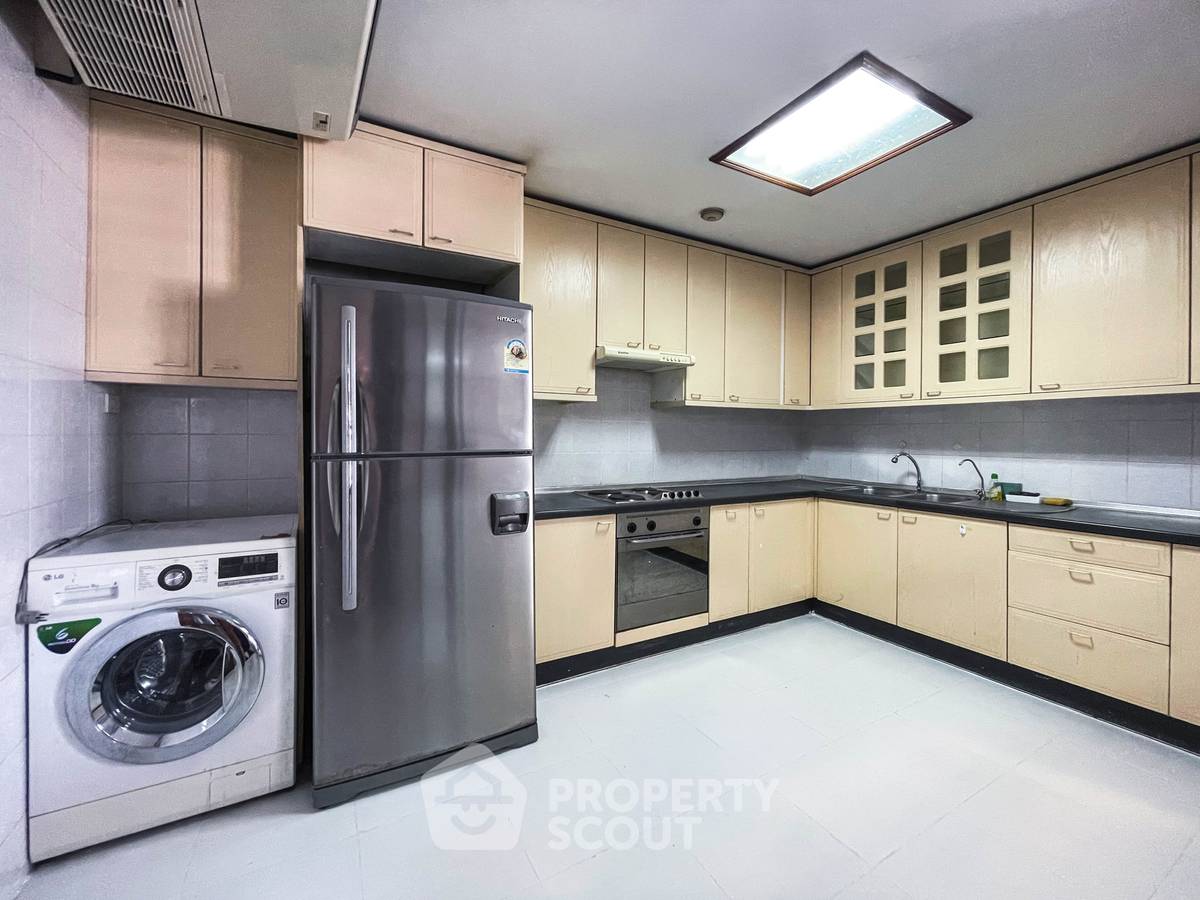 picture 2-BR Condo at Richmond Palace Condominium near BTS Phrom Phong (ID 1792901) - 6/21