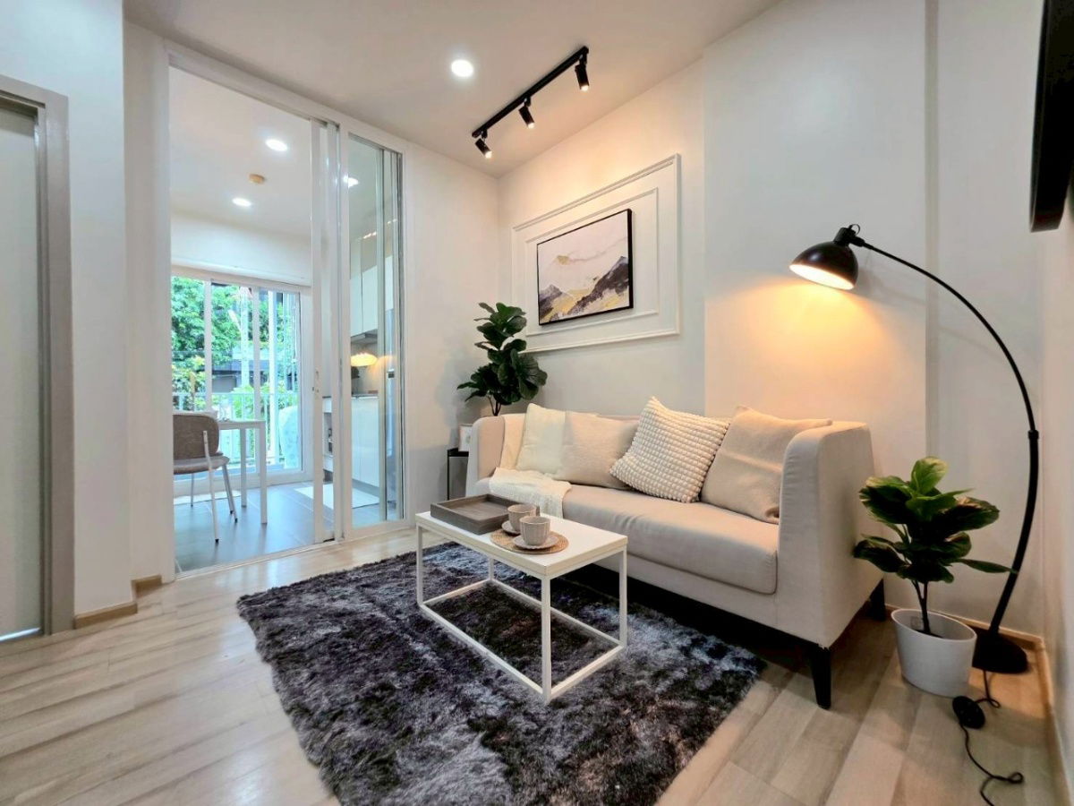 picture The Base Downtown For Sell WR-03597 - 2/15
