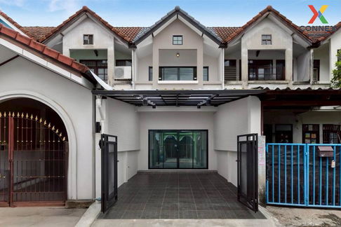 For Sale Townhouse/Townhome  , Baan Pranee 4 , newly renovated , MRT-Rajabhat Phranakhon , Talat Bang Khen , Lak Si , Bangkok , CX-127051 ✅ Live chat with us ADD LINE @connexproperty ✅ 