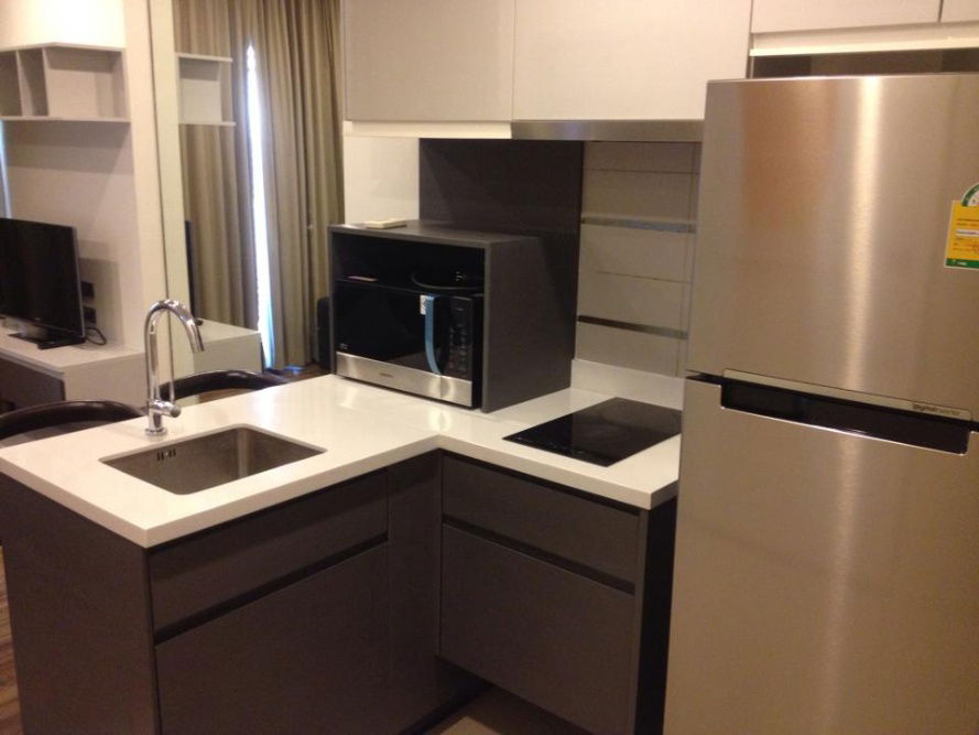 picture WYNE Sukhumvit | BTS Phra Khanong (Vacant room, ready to move in immediately) - 6/11