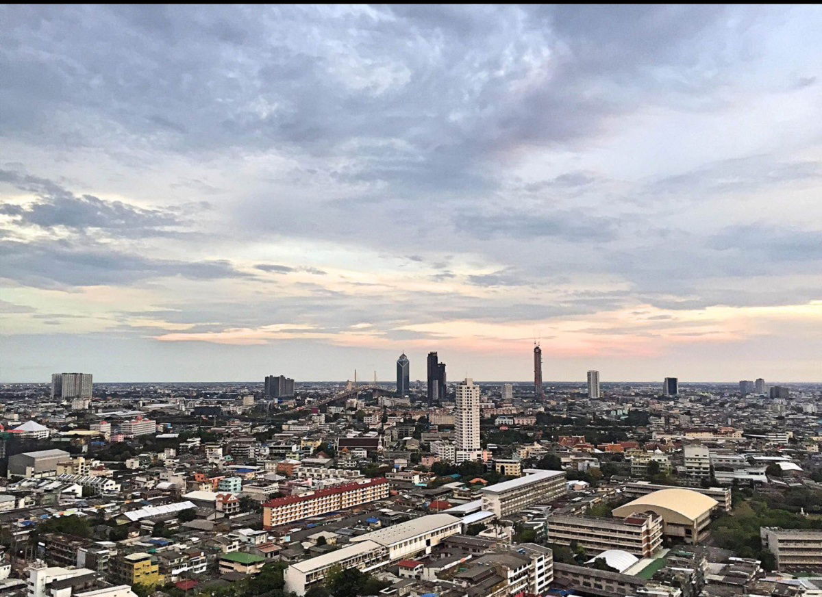 picture Fuse Chan -            Sathorn  - 7/13