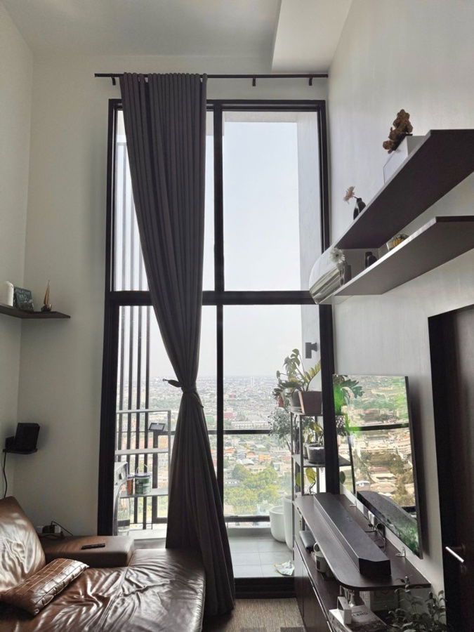 รูป Altitude Unicorn Sathorn Tha Phra【𝐒𝐄𝐋𝐋 & 𝐑𝐄𝐍𝐓】🔥มุมไหนก็มีคาแรกเตอร์ ห้องนี้ชัดเรื่องดีไซน์แต่ไม่ทิ้งฟังก์ชัน🔥  ติดต่อไลน์ไอดี: @hacondo - รูปที่ 6/8