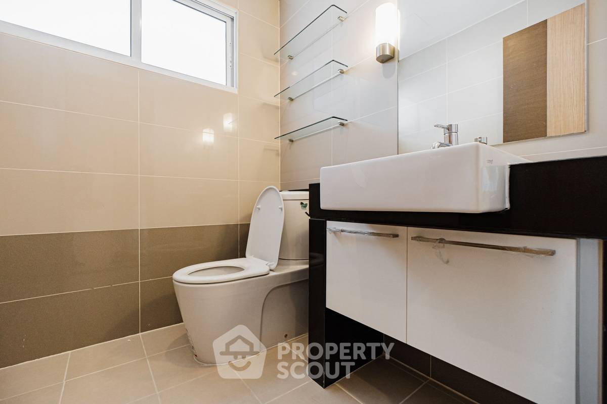 รูป คอนโด 3-ห้องนอน ที่ ศุภาลัย ริเวอร์ รีสอร์ท เจริญนคร ใน สำเหร่ (ID 2241398) - รูปที่ 10/44