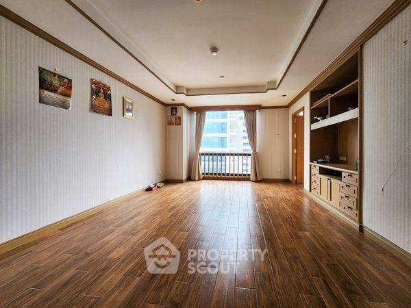 รูป คอนโด 3-ห้องนอน ที่ สมคิด การ์เด้น คอนโดมิเนียม ใกล้ BTS ชิดลม (ID 2223276) - รูปที่ 6/35