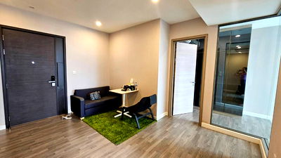 เช่าคอนโด ถนนเยาวราช  : Available for rent! The Room Rama4 1 Bedroom with 45sqm. Fully furnished no damaged from earthquake. Ready to move in
