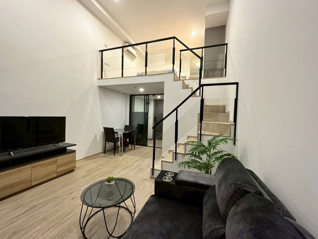 รูป 🛋️💗 (พร้อมเปิดห้องให้ดูทันที!) The Rich พระราม9-ศรีนครินทร์ 💗🛋️ loft 2 ชั้น ห้องlสะอาด เฟอร์นิเจอร์ครบพร้อมอยู่🔥🔥 ID LINE: @471ovhib 📲 - รูปที่ 13/21