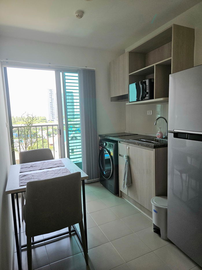 picture For Rent Condo ELIO SATHORN-WUTTHAKAT Building B, Floor 6,1 bed room, Room size 31 sqm - 7/8
