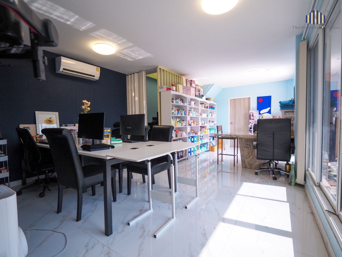 picture Urgent sale, custom-designed 2-storey detached house, Krisdanakorn Village 19, Khlong Nueng, only 600 meters from Phahonyothin Road. - 4/23