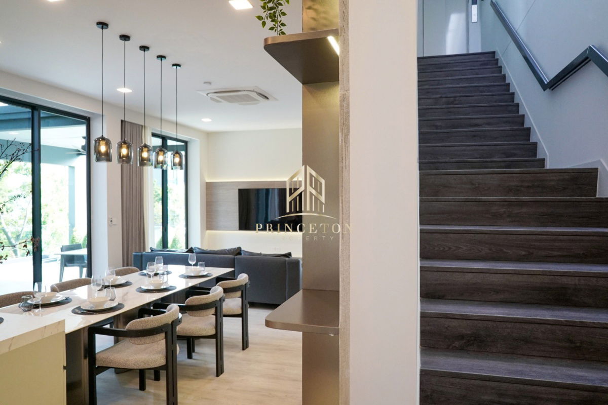 picture Luxury House For Rent Vive Krungthep Kreetha next to Wellington School  - 24/49
