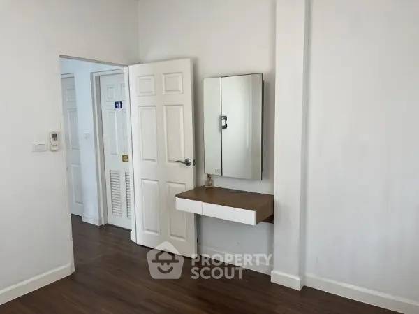 picture 3-BR House at Saransiri Phaholyotin - Saimai in Sai Mai (ID 2234511) - 7/24