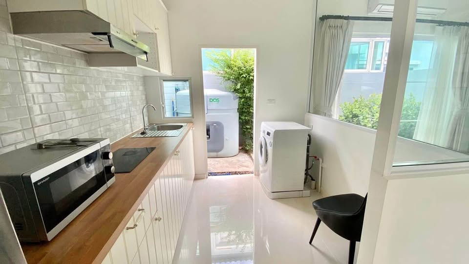 รูป Code: KJ8065  ให้เช่าบ้าน Townhome Mega Bangna (Indy 2 Bangna Ram 2 compound ) - รูปที่ 3/13
