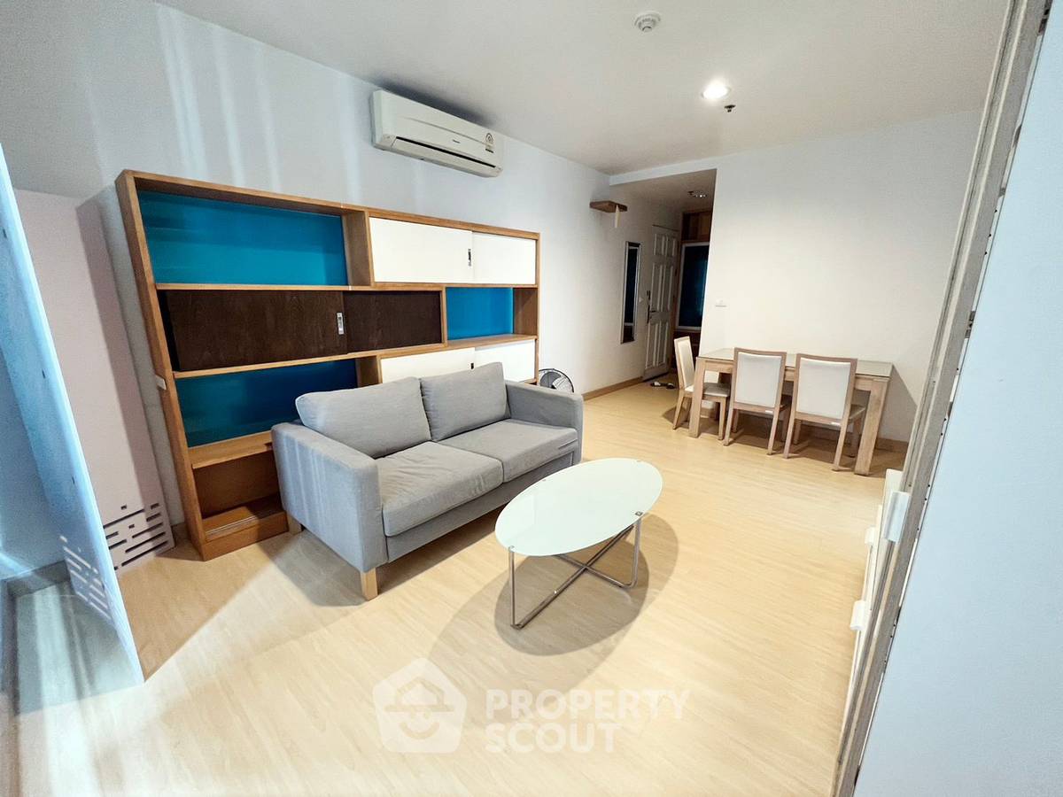 รูป คอนโด 2-ห้องนอน ที่ ไลฟ์ แอท รัชดา-ห้วยขวาง ใกล้ MRT สุทธิสาร (ID 1748061) - รูปที่ 2/10