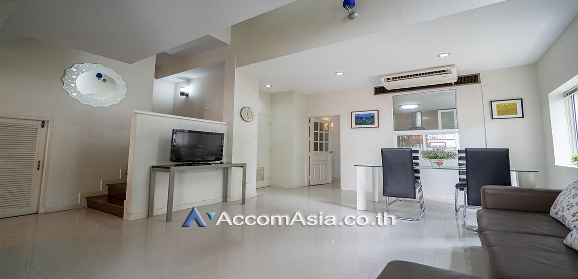 picture 🔼🔽 AccomA 📩  4 BR House in  (2312674) - 5/18