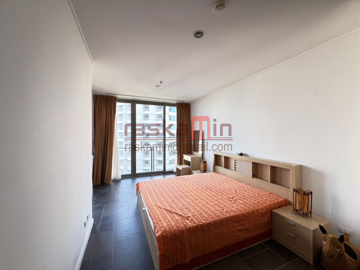 picture Urgent Sale: 1-Bedroom Condo at Northpoint Pattaya – Foreign Ownership Quota - 4/24