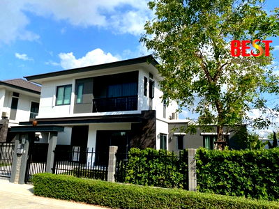 บ้านเดี่ยว นิคมเวลโกรว์  : บ้านเดี่ยวสวยพร้อมอยู่ บรรยากาศดี บริทาเนีย บางนา ใกล้สุวรรณภูมิ & เมกะบางนา