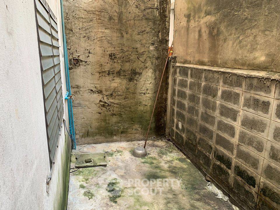 picture 4-BR Townhouse near MRT Fai Chai (ID 2229688) - 9/19