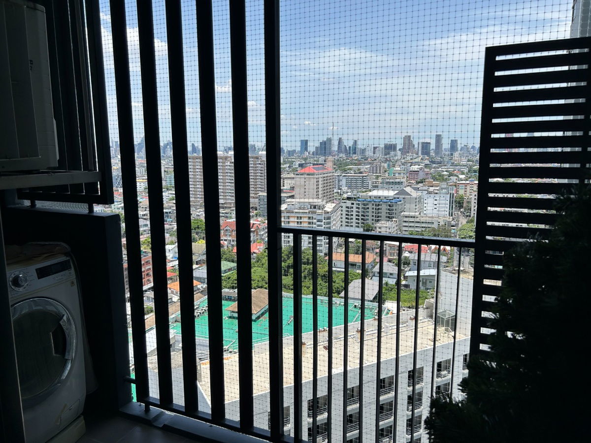 picture Condo for rent: Quinn Ratchada 17, ready to move in. If interested, contact Line @goodmanpro or call 0999029192. - 10/10