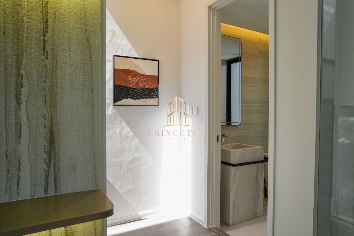 picture Luxury House For Rent Vive Krungthep Kreetha next to Wellington School  - 27/49