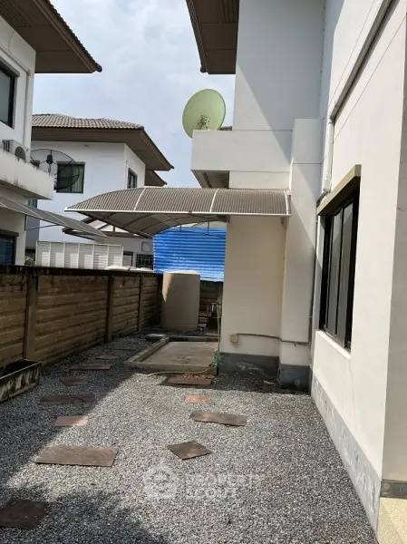 picture 3-BR House at Saransiri Phaholyotin - Saimai in Sai Mai (ID 2234511) - 19/24