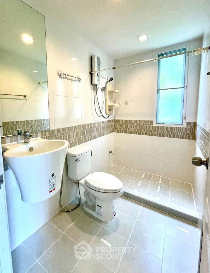 picture 3-BR Townhouse at Pleno Ramintra–Wongwaen in Sam Wa Tawan Tok (ID 1735569) - 19/20