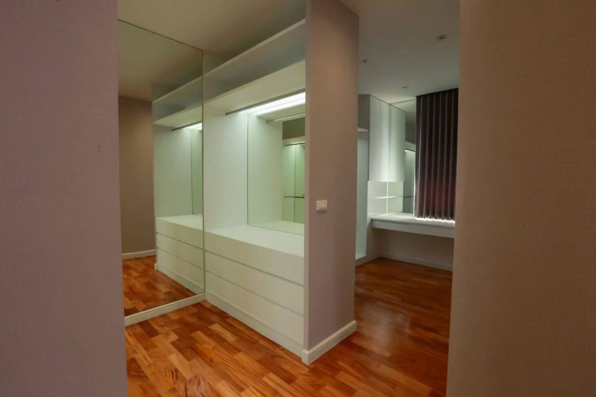 picture * Golden Nakara Onnut 65 for Sale *  4 bedrooms 5 bathrooms  - 35/50
