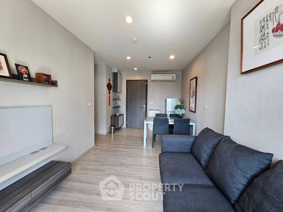 picture 2-BR Condo at Centric Ratchada - Huai Khwang near MRT Huai Khwang (ID 2078331) - 2/11
