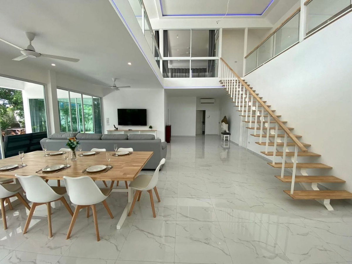 รูป ขายบ้านพูลวิลล่า หรูหรา สไตล์โมเดิร์น พัทยา  - รูปที่ 16/16