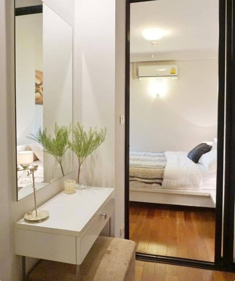 picture Le Cote Thonglor                8 - 3/10