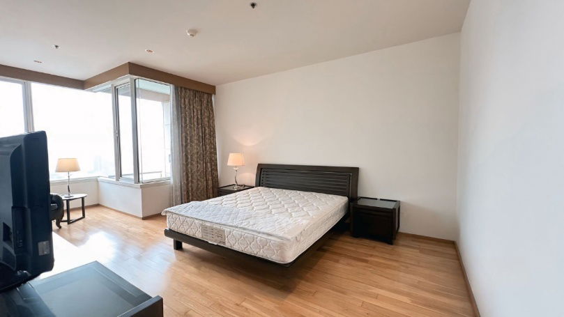 picture Condo For Rent  3 Bedrooms at  The Empire place   near BTS Chong Nonsi Ref. A15250801 - 7/18