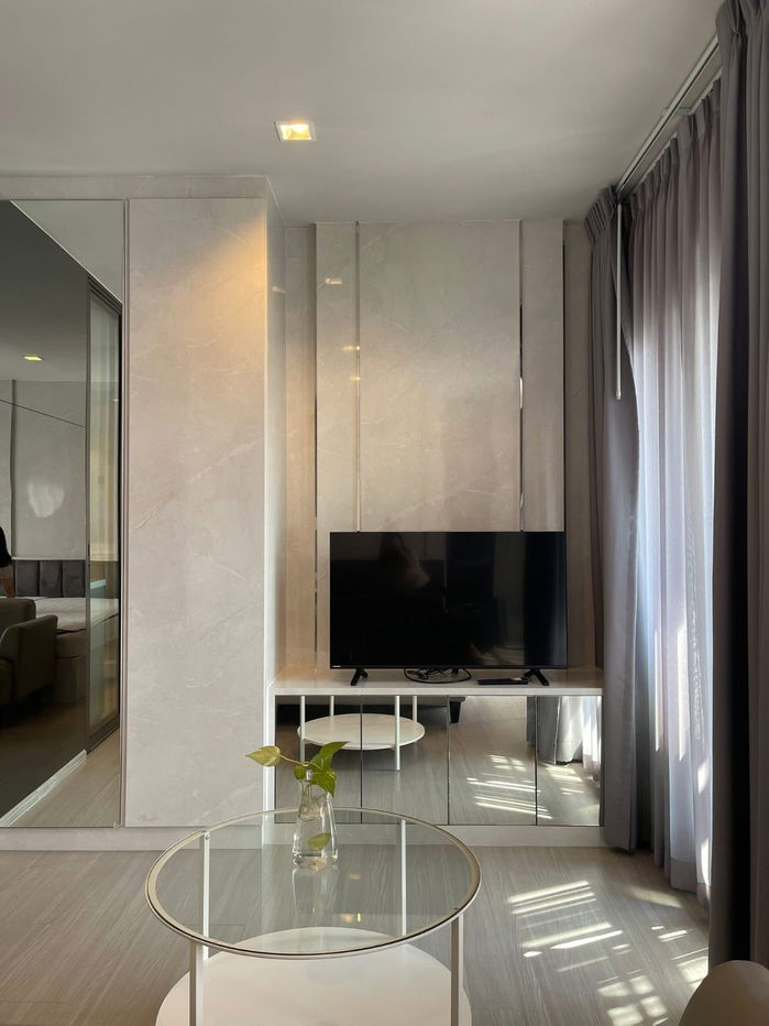 picture #R5558  🎉 060868 Condo for rent Life Asoke - Rama 9 - 10/19