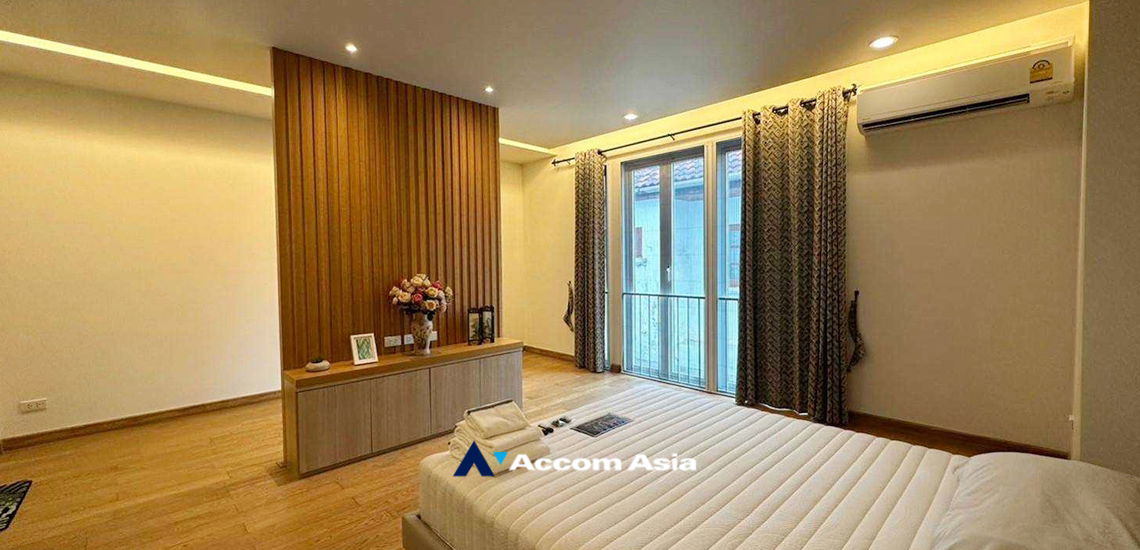 รูป 🔼🔽 AccomA 📩 Home Office 4 BR Townhouse in Klong Tan (AA33995) - รูปที่ 11/20