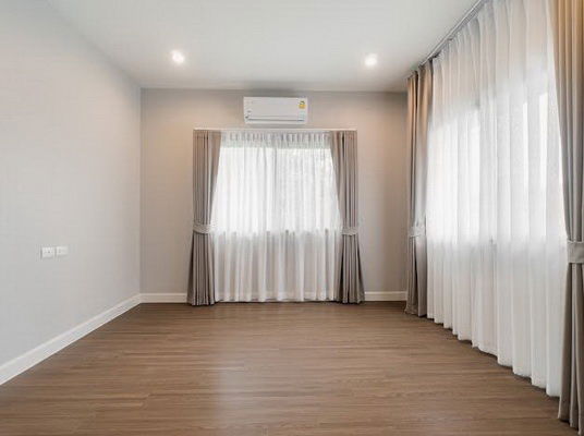picture FOR RENT SETTHASIRI PATTANAKARN / 4 bedrooms 3 bathrooms / 62 Sqw. 200 Sqm. **85,000** CORNER HOUSE. CLOSE TO SUANLUANG R.9 PARK - 9/16