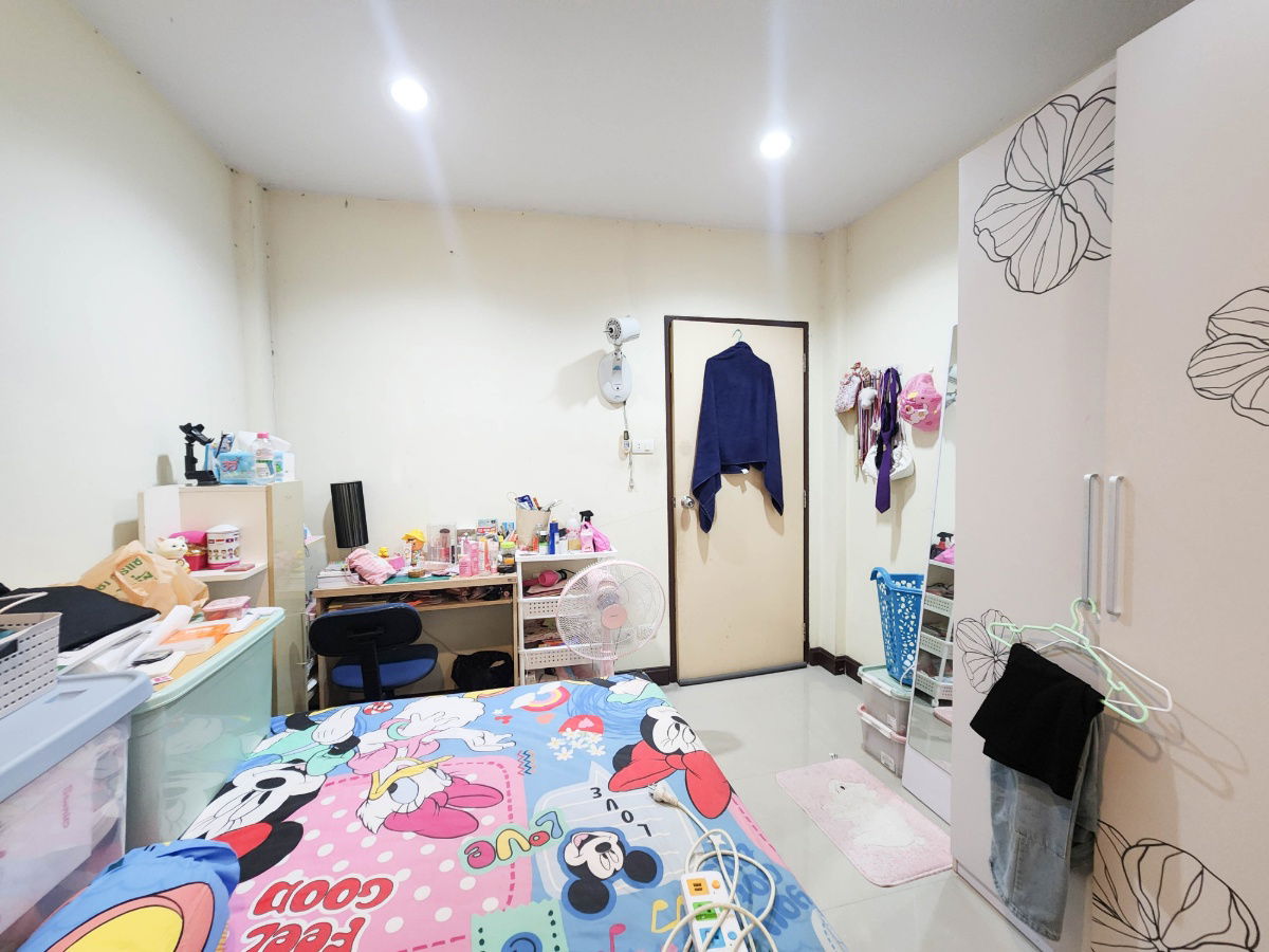 รูป ทั้งสงบแถมสะดวก! ขาย ทาวน์โฮม 2 ชั้น หมู่บ้านสินทวี พุทธสาคร กระทุ่มแบน เนื้อที่ 21 ตารางวา 3 ห้องนอน 3 ห้องน้ำ ต่อเติมเต็มพื้นที่ - รูปที่ 15/20