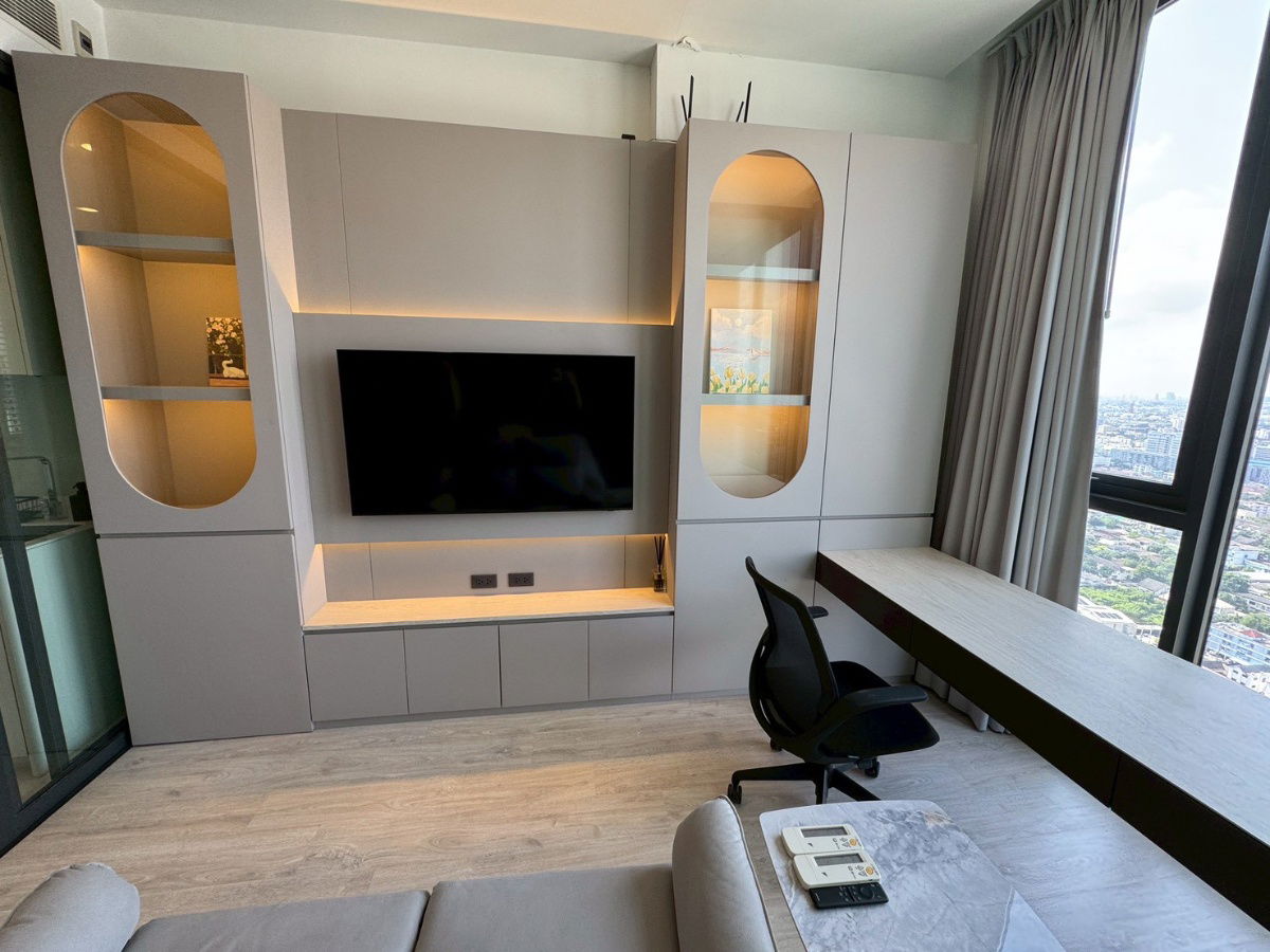 picture Brand New room | 32.5 sq.m., high class 30+, beautifully decorated, ready to move in - 2/11