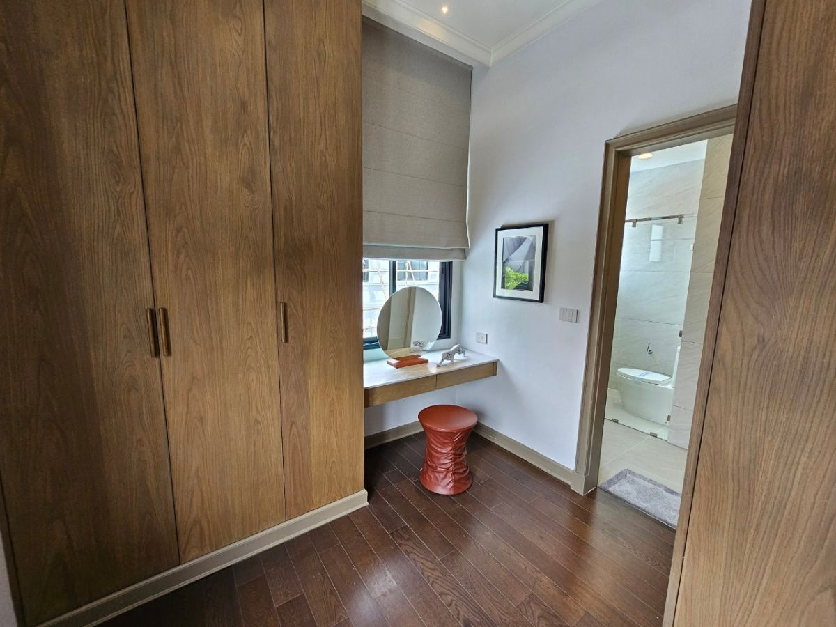 picture ✨ Luxury Fully-Furnished Home  4Bedroom 5Bathroom 8 Parking*   Special Price 100 MB* - 27/35
