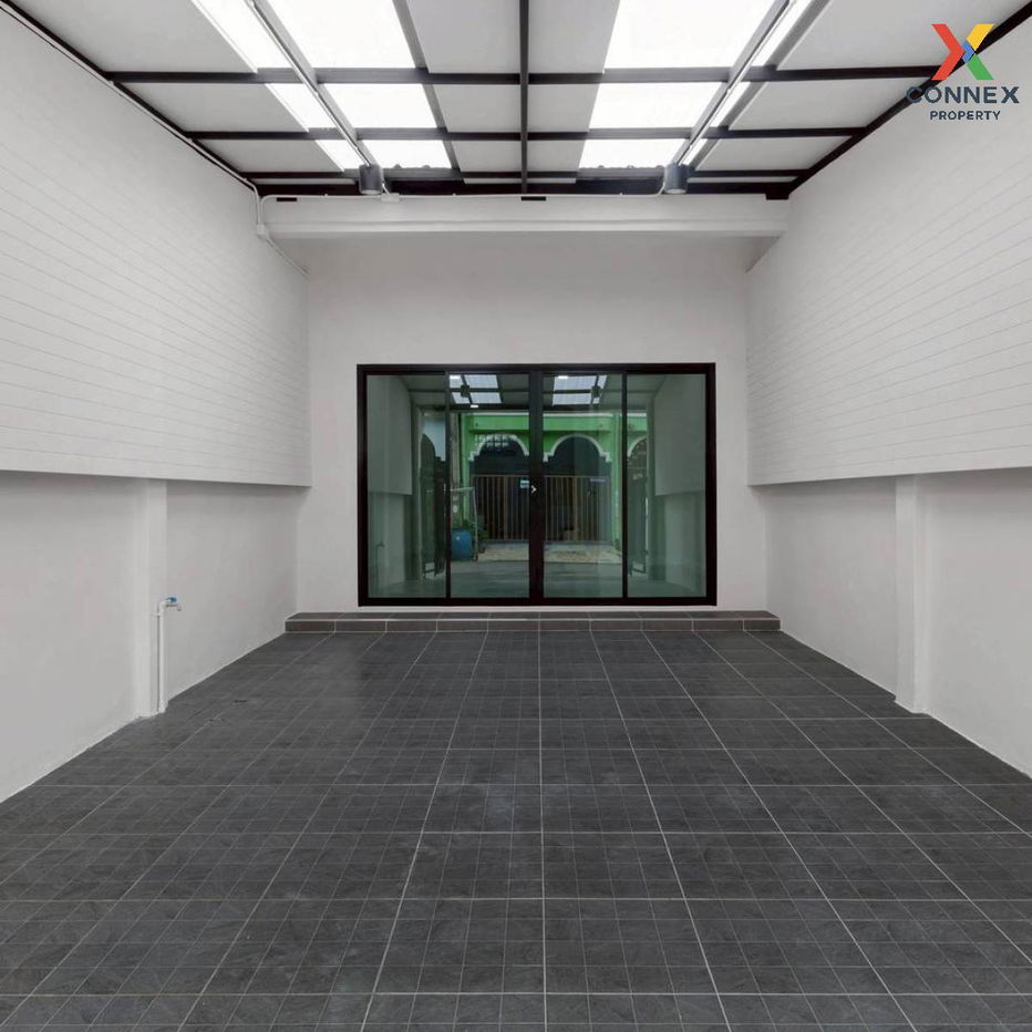picture For Sale Townhouse/Townhome  , Baan Pranee 4 , newly renovated , MRT-Rajabhat Phranakhon , Talat Bang Khen , Lak Si , Bangkok , CX-127051 ✅ Live chat with us ADD LINE @connexproperty ✅  - 2/11
