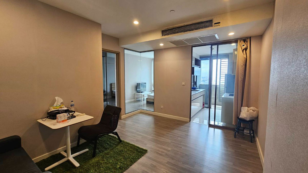 picture Available for rent! The Room Rama4 1 Bedroom with 45sqm. Fully furnished no damaged from earthquake. Ready to move in - 6/15