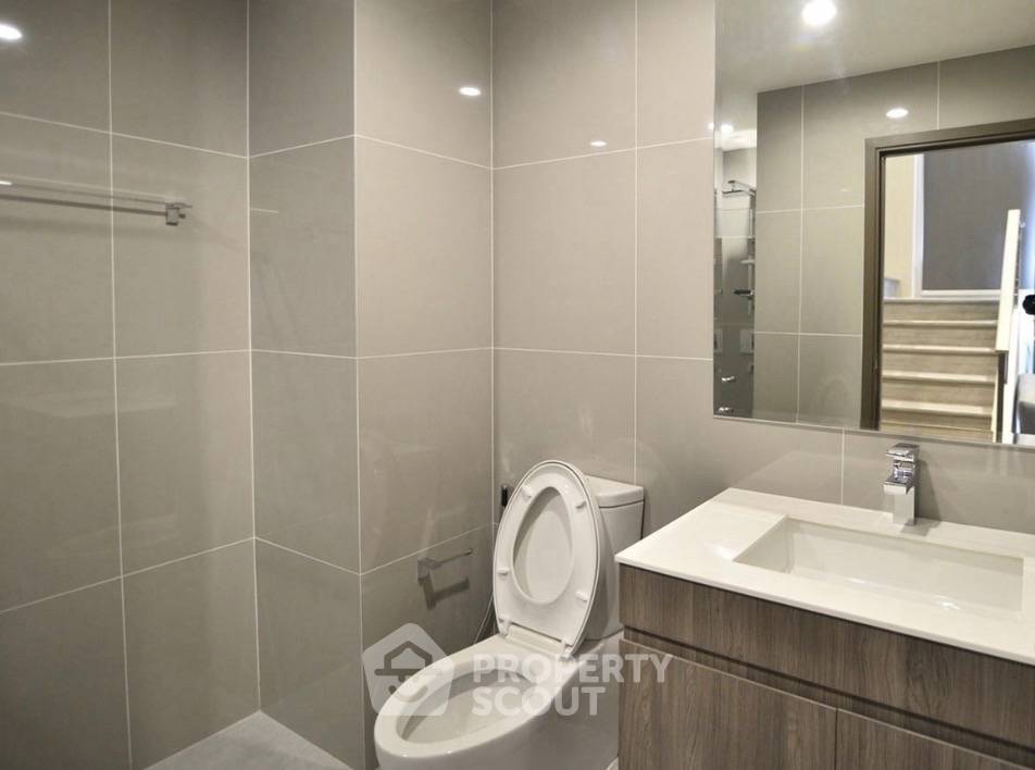 picture 1-BR Condo at Ideo Mobi Asoke near MRT Phetchaburi (ID 2237576) - 5/6