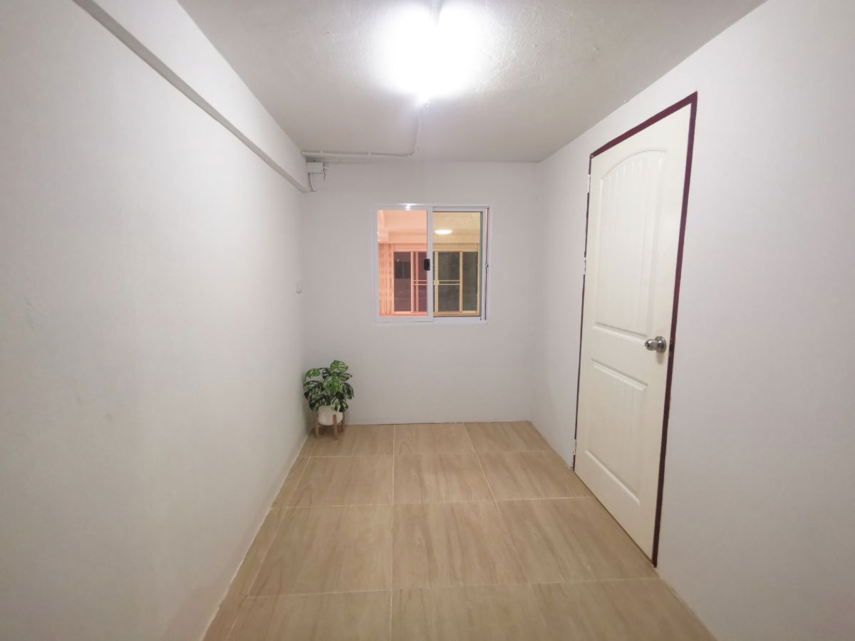 รูป ให้เช่าบ้านอาคารพาณิชย์ รีโนเวทใหม่ หมู่บ้านเศรษฐกิจ เพชรเกษม 102 - รูปที่ 10/15