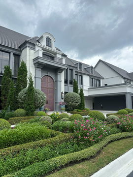 ✨ Luxury Fully-Furnished Home 5 Bedroom 6 Bathroom 6Parking*   Special Price 130 MB*