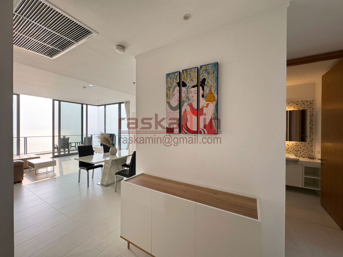 picture Luxury Beachfront Condo for Sale – Northpoint Wongamat - 9/38