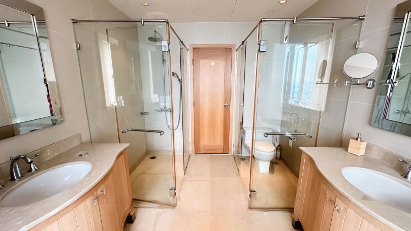 picture Condo For Rent  3 Bedrooms at  The Empire place   near BTS Chong Nonsi Ref. A15250801 - 10/18