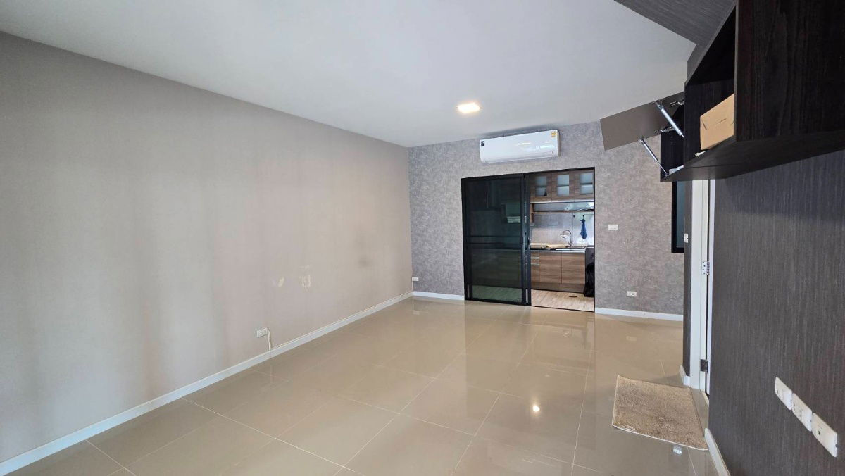 picture 🏡 Townhouse for Sale at Siri Place Suksawat - Rama 3 | Ready to move in | Excellent condition | Prime location near the expressway. - 6/19